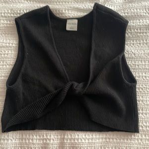 Black wild fable crop